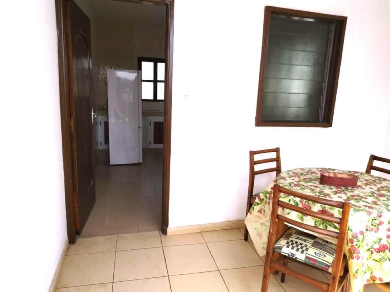 Rosalie'S Suites Lome Luaran gambar