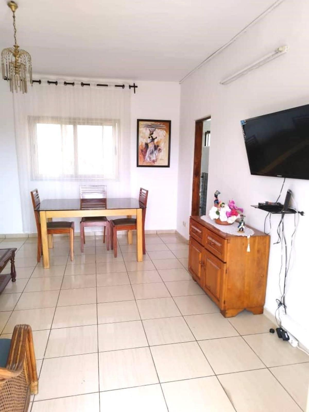 Rosalie'S Suites Lome Luaran gambar
