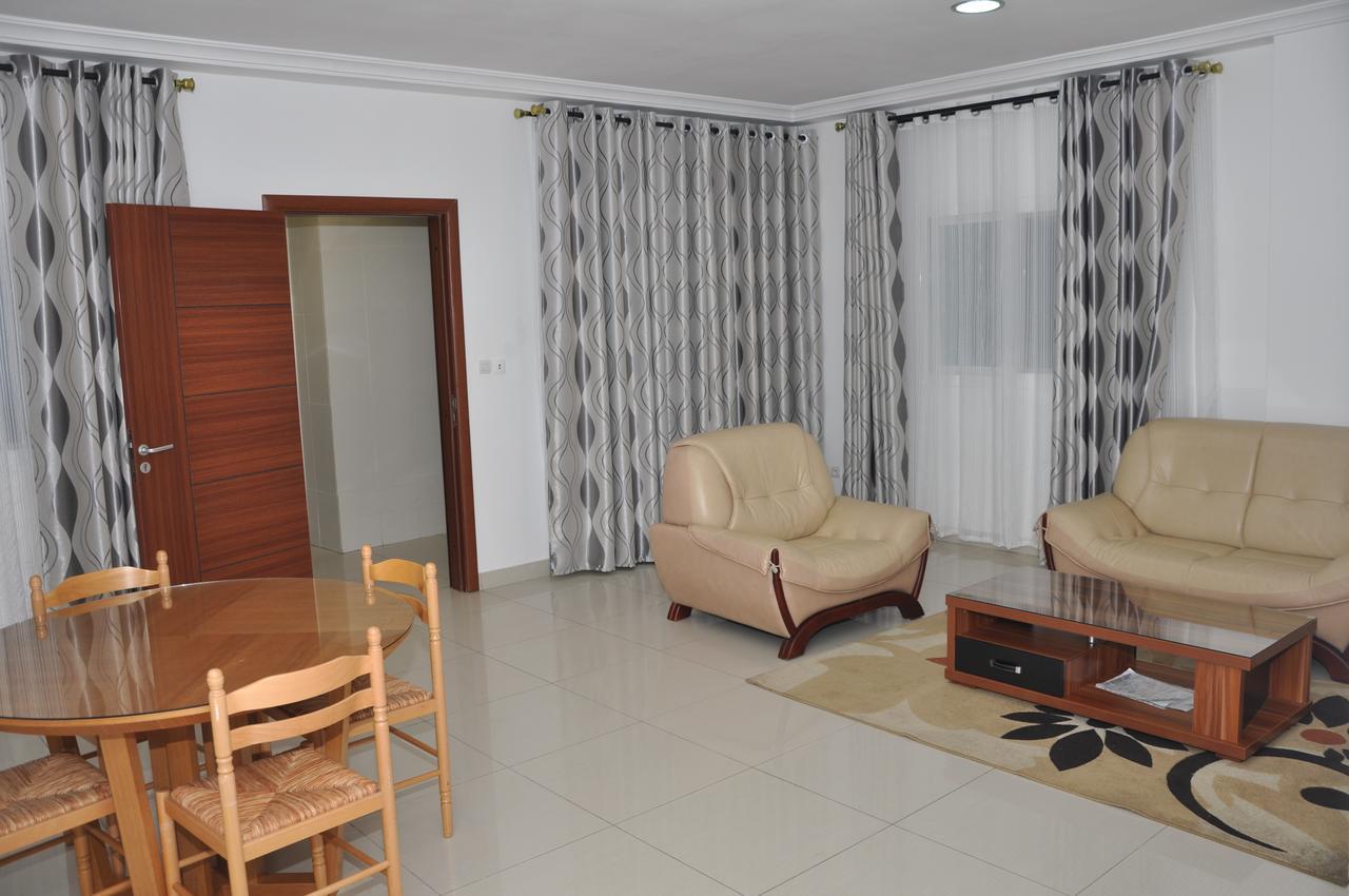 Rosalie'S Suites Lome Luaran gambar