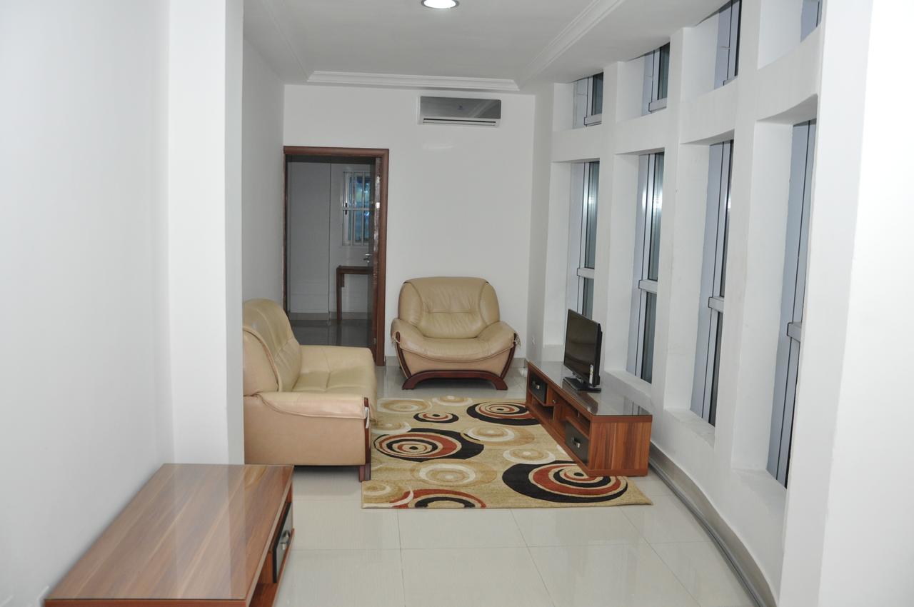 Rosalie'S Suites Lome Luaran gambar