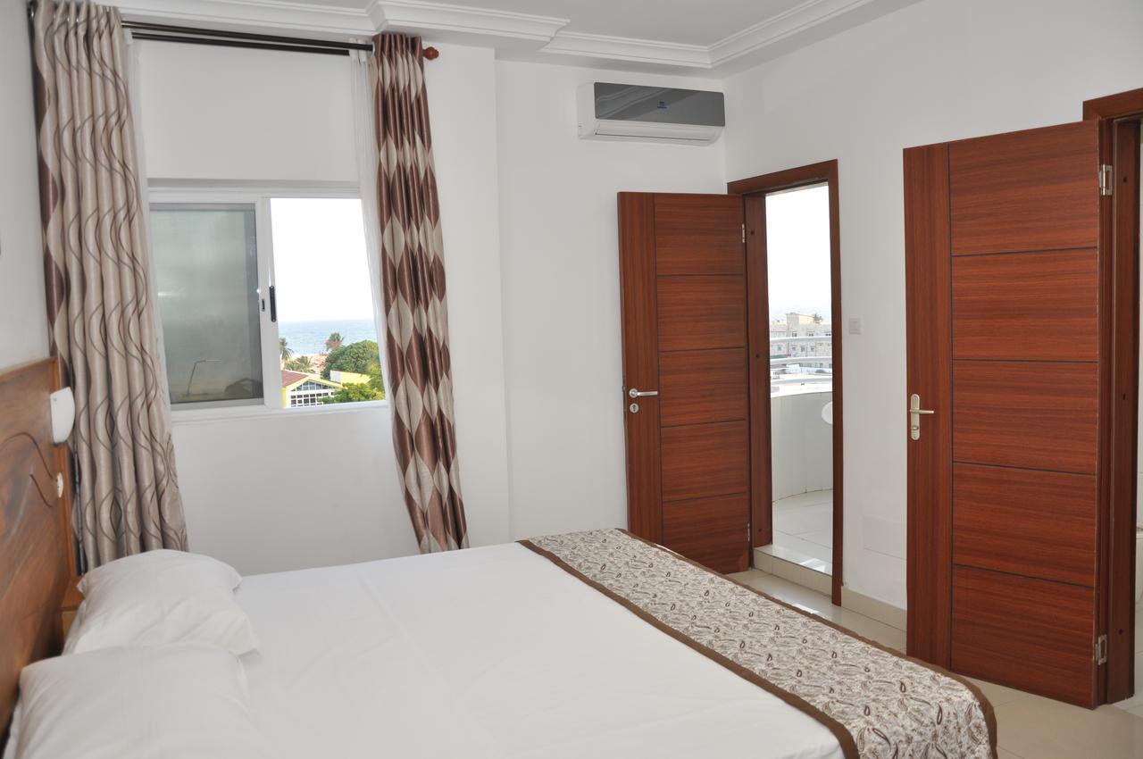 Rosalie'S Suites Lome Luaran gambar