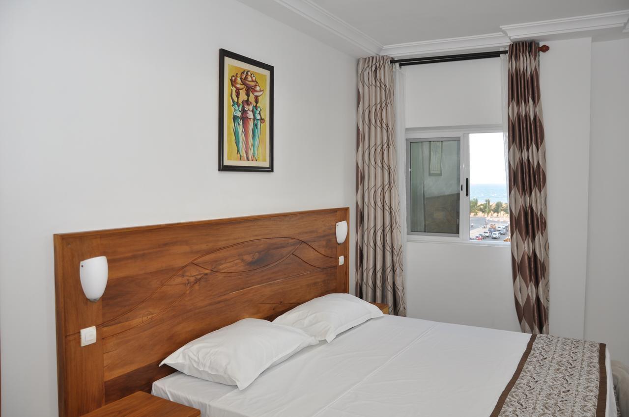 Rosalie'S Suites Lome Luaran gambar