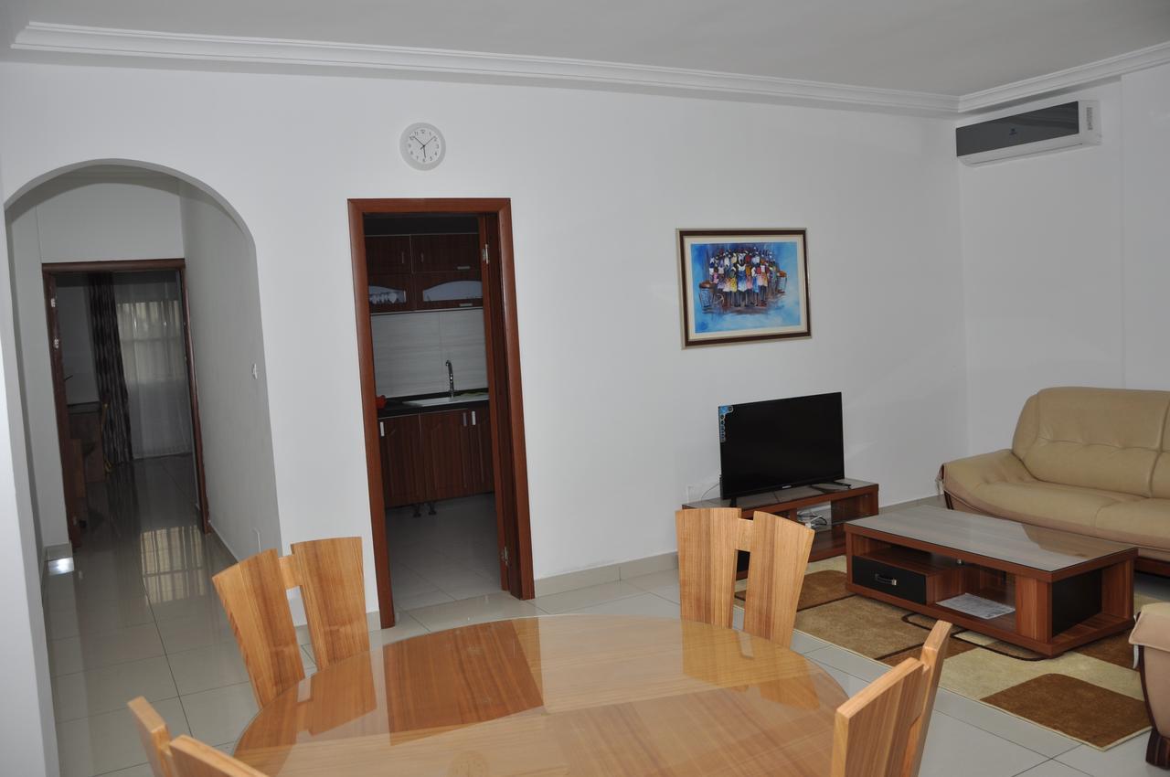 Rosalie'S Suites Lome Luaran gambar