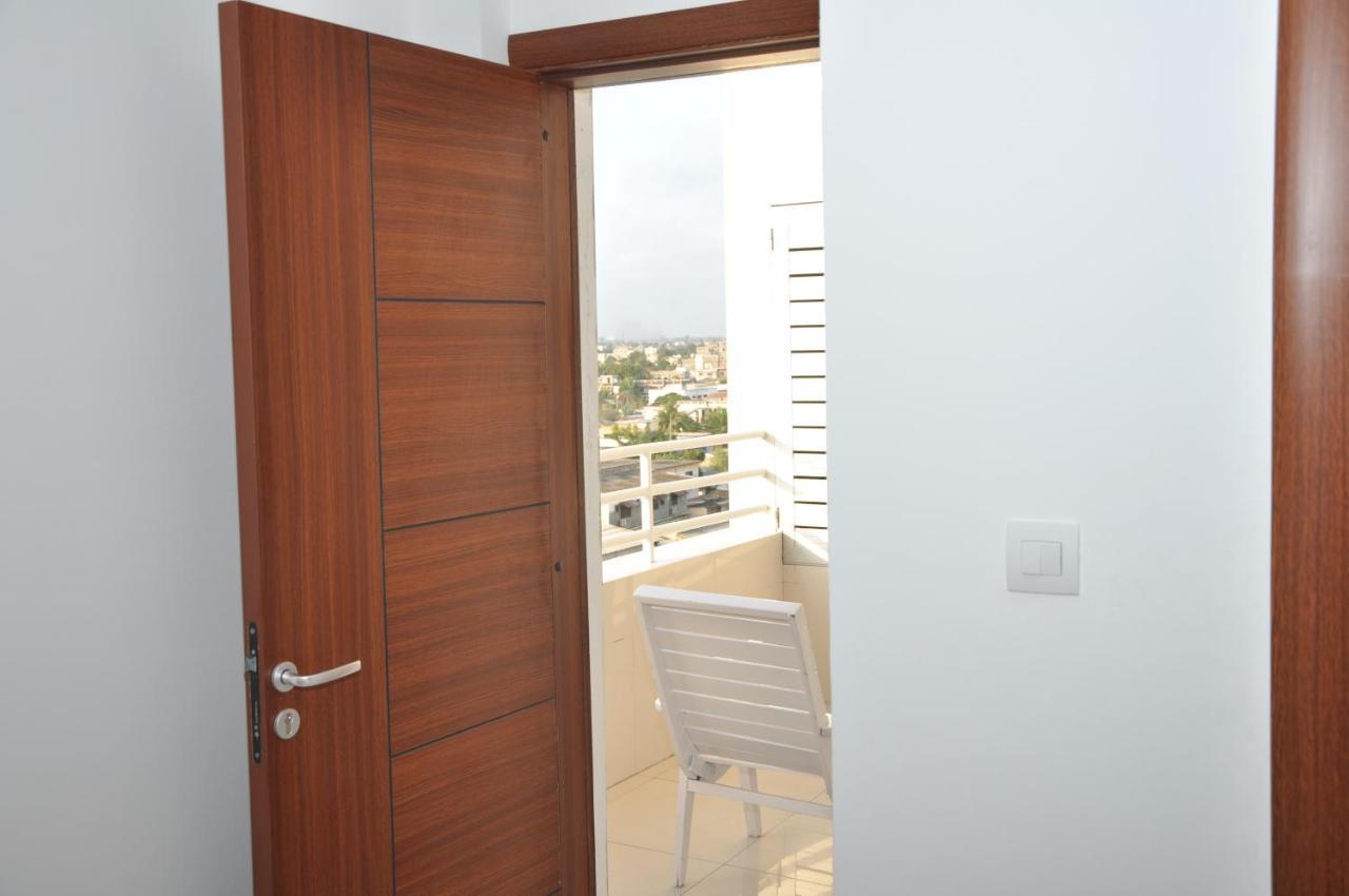 Rosalie'S Suites Lome Luaran gambar