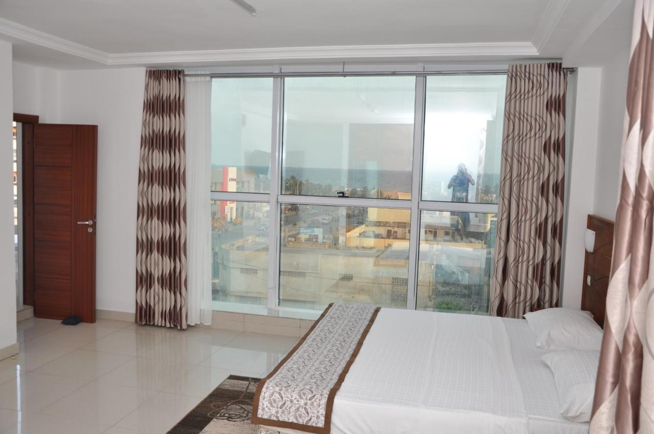 Rosalie'S Suites Lome Luaran gambar