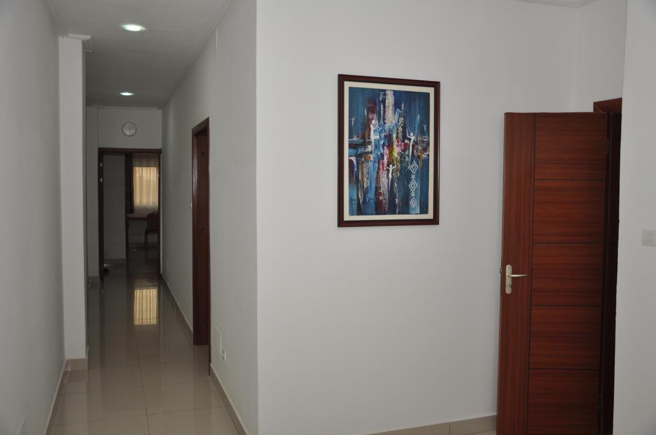 Rosalie'S Suites Lome Luaran gambar
