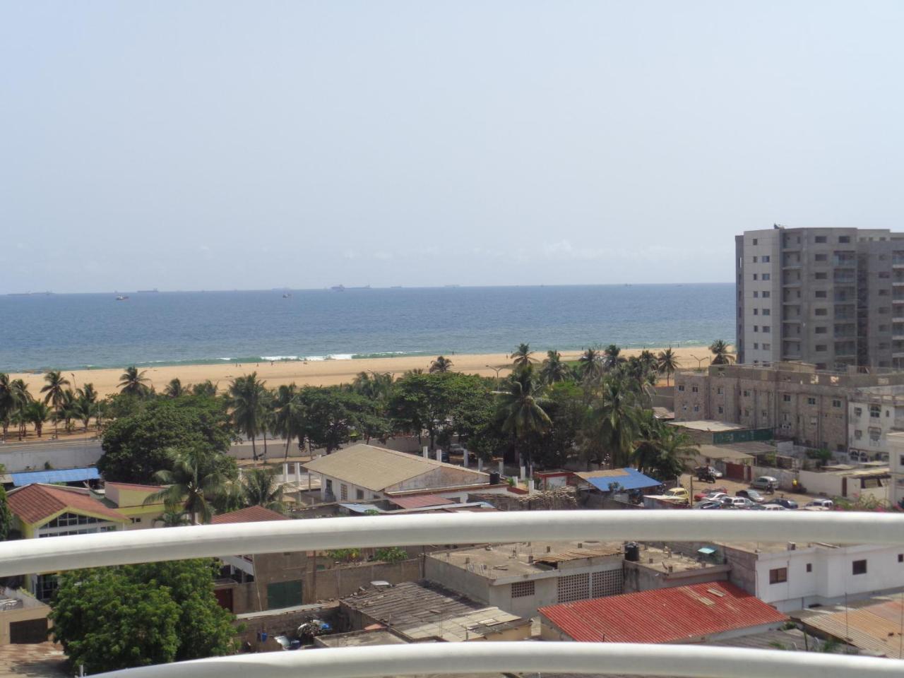 Rosalie'S Suites Lome Luaran gambar